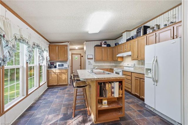 112 Goneaway Lane, Cleveland, NC 27013