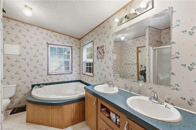 112 Goneaway Lane, Cleveland, NC 27013