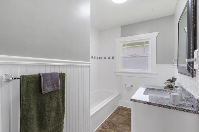 939 East Loren Street, Springfield, MO 65807