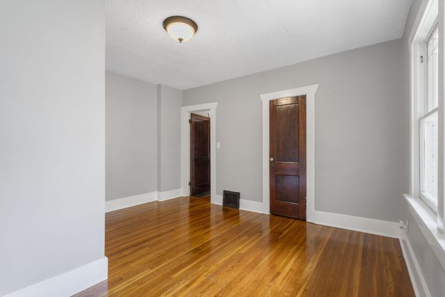 939 East Loren Street, Springfield, MO 65807
