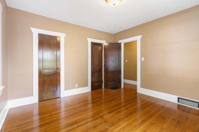 939 East Loren Street, Springfield, MO 65807