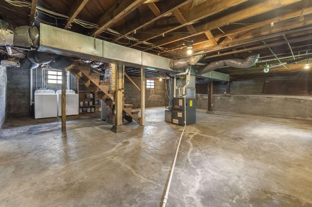 939 East Loren Street, Springfield, MO 65807