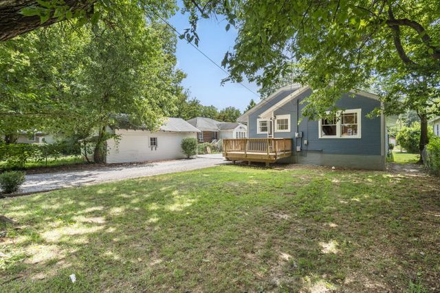 939 East Loren Street, Springfield, MO 65807