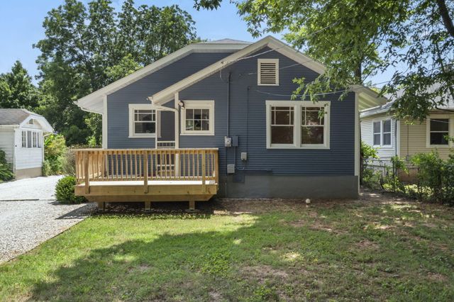 939 East Loren Street, Springfield, MO 65807