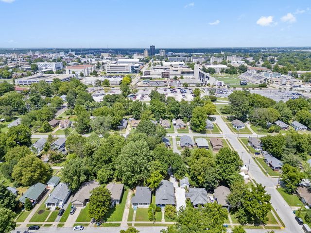 939 East Loren Street, Springfield, MO 65807