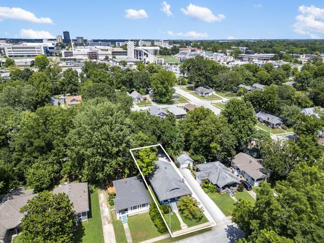 939 East Loren Street, Springfield, MO 65807