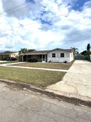 548 FRANDOR PLACE, Apollo Beach, FL 33572