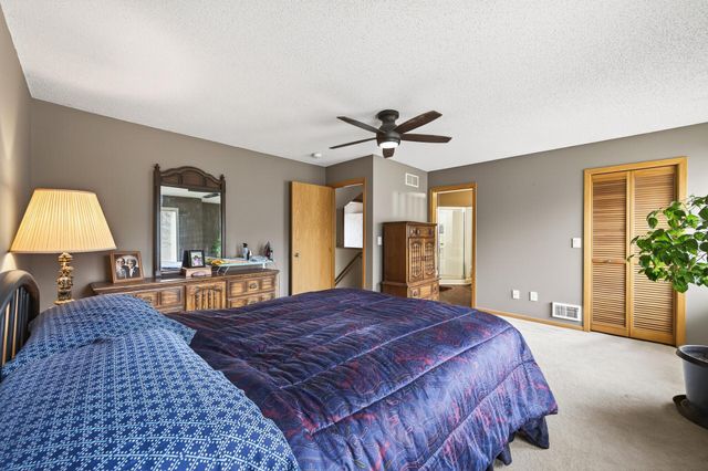 8763 Bechtel Avenue 152, Inver Grove Heights, MN 55076