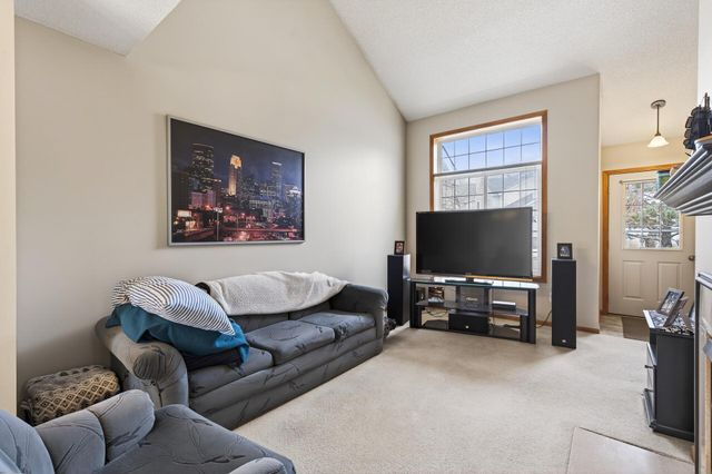 8763 Bechtel Avenue 152, Inver Grove Heights, MN 55076