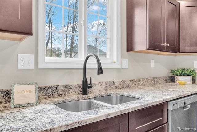 4080 Lancaster Drive, Fort Gratiot, MI 48059