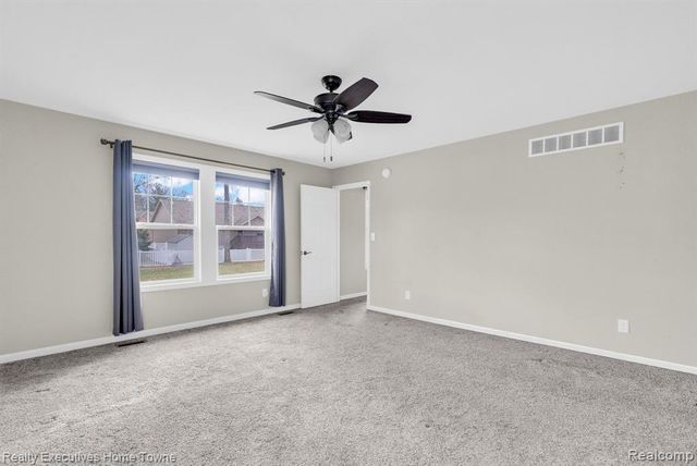 4080 Lancaster Drive, Fort Gratiot, MI 48059