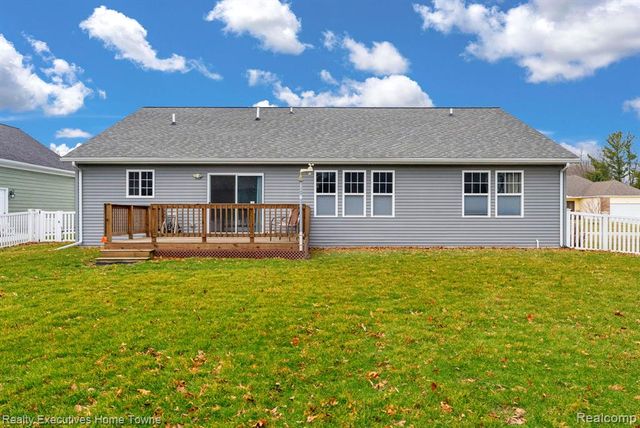 4080 Lancaster Drive, Fort Gratiot, MI 48059