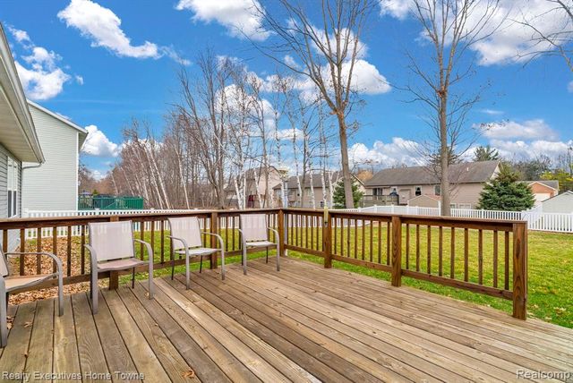 4080 Lancaster Drive, Fort Gratiot, MI 48059