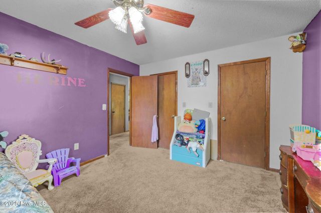 495 Highway 172, Hubert, NC 28539