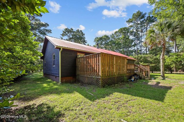495 Highway 172, Hubert, NC 28539