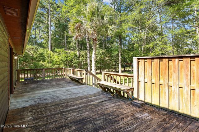 495 Highway 172, Hubert, NC 28539