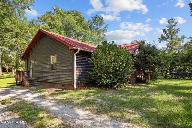 495 Highway 172, Hubert, NC 28539