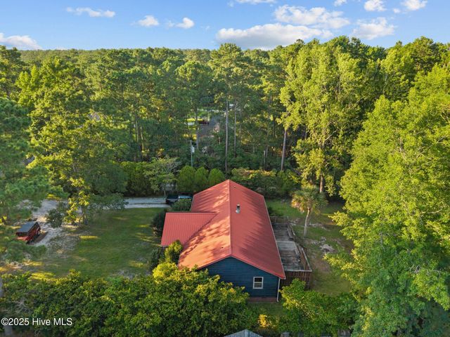 495 Highway 172, Hubert, NC 28539