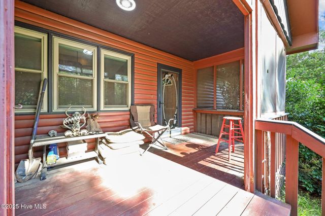 495 Highway 172, Hubert, NC 28539