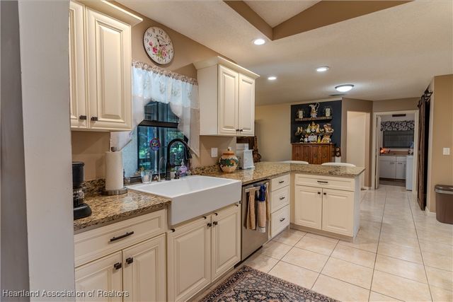 112 Eventide Avenue, Lake Placid, FL 33852