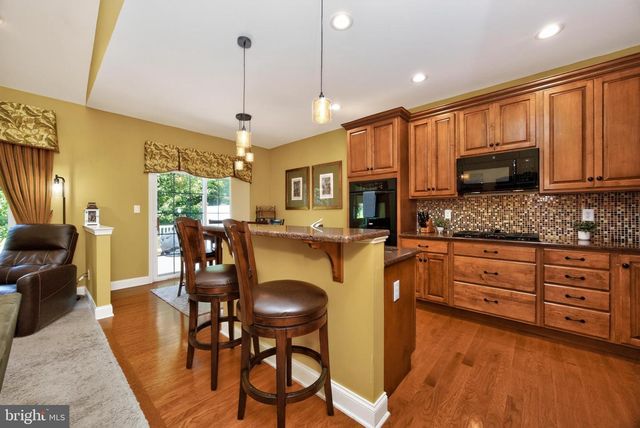 2232 PEMBROKE LN, Chester Springs, PA 19425
