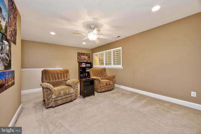 2232 PEMBROKE LN, Chester Springs, PA 19425