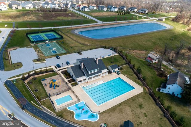 2232 PEMBROKE LN, Chester Springs, PA 19425