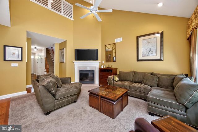 2232 PEMBROKE LN, Chester Springs, PA 19425