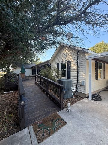 3420 Springfield Road, Springtown, TX 76082