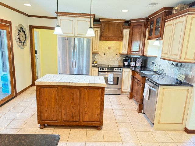 3420 Springfield Road, Springtown, TX 76082