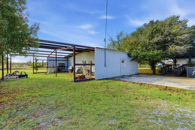 3420 Springfield Road, Springtown, TX 76082