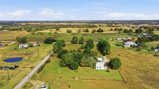 3420 Springfield Road, Springtown, TX 76082