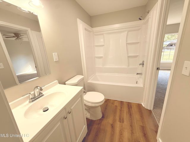 250 Maxine Circle, Pearl, MS 39208