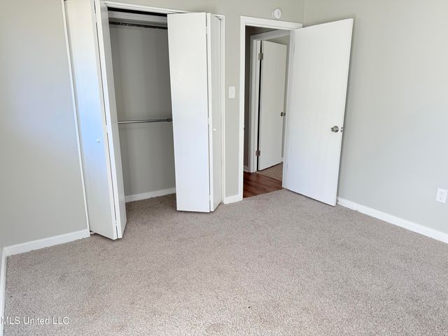 250 Maxine Circle, Pearl, MS 39208