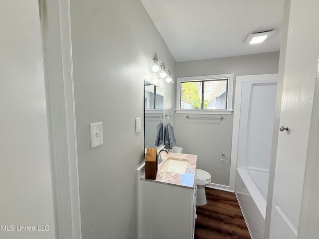 250 Maxine Circle, Pearl, MS 39208