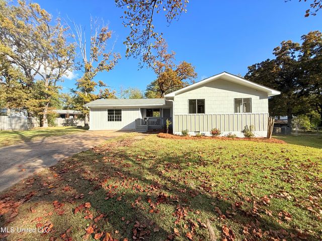 250 Maxine Circle, Pearl, MS 39208