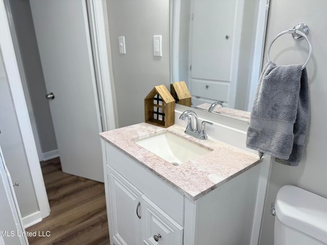 250 Maxine Circle, Pearl, MS 39208