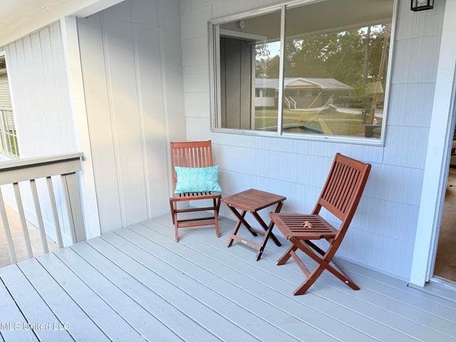 250 Maxine Circle, Pearl, MS 39208