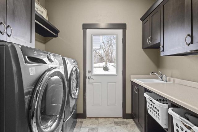 4982 POTTERS CROSSING, Pulaski, WI 54162