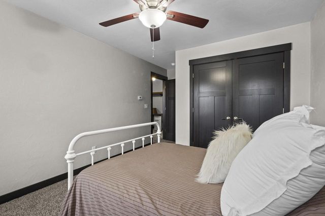 4982 POTTERS CROSSING, Pulaski, WI 54162