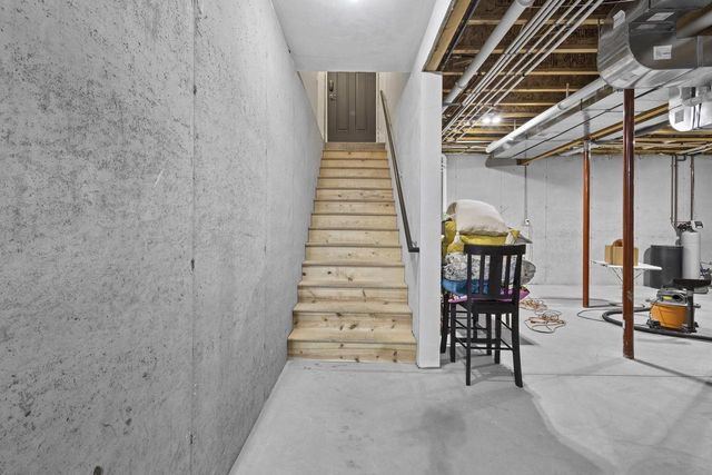 4982 POTTERS CROSSING, Pulaski, WI 54162