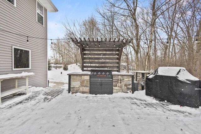 4982 POTTERS CROSSING, Pulaski, WI 54162