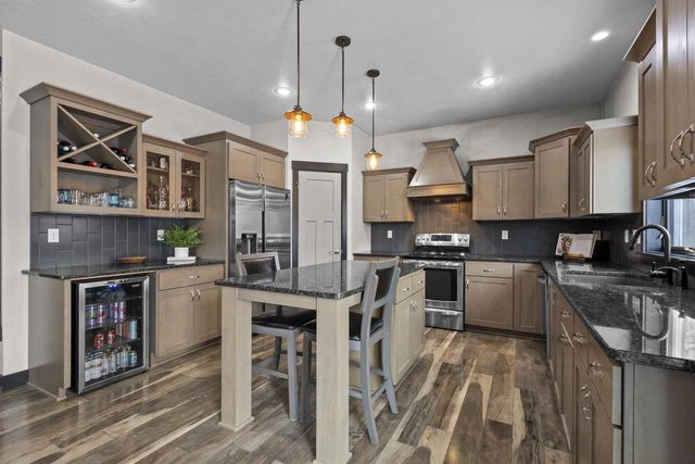 4982 POTTERS CROSSING, Pulaski, WI 54162