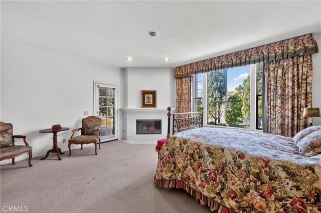 43 Seabrook Cove, Newport Beach, CA 92660