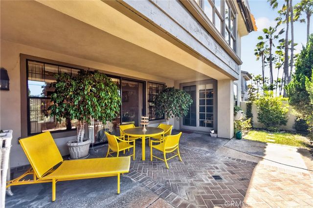 43 Seabrook Cove, Newport Beach, CA 92660