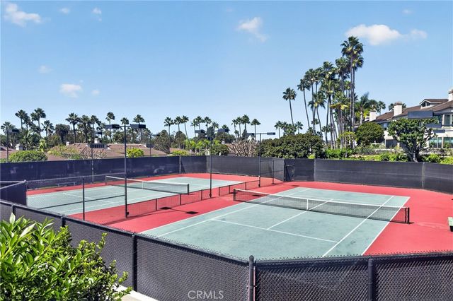 43 Seabrook Cove, Newport Beach, CA 92660
