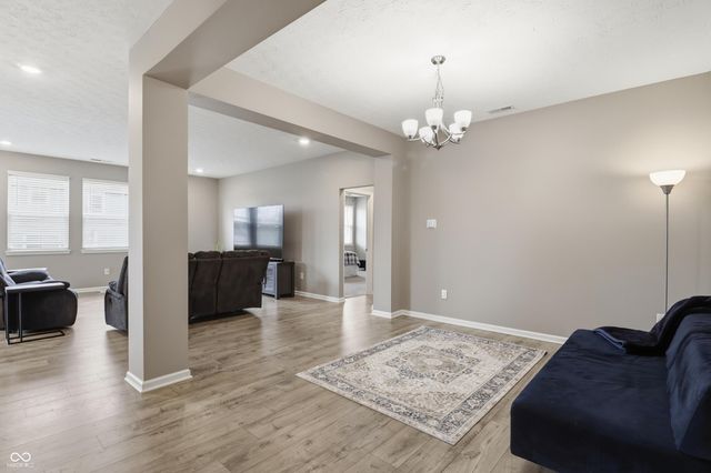 275 Carrick Glen Boulevard, Pendleton, IN 46064