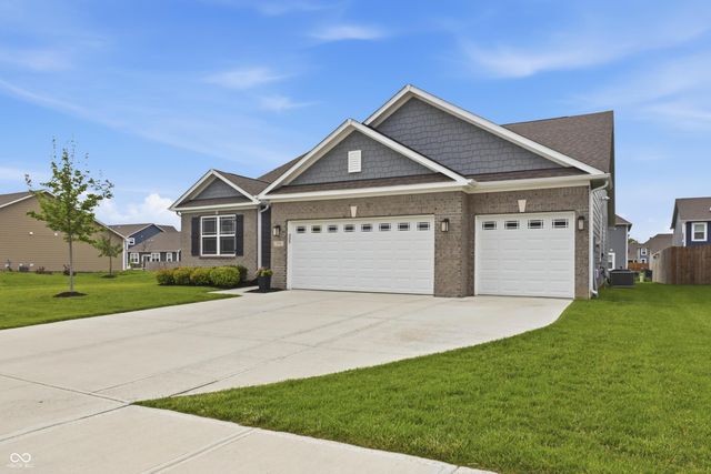 275 Carrick Glen Boulevard, Pendleton, IN 46064