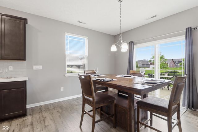 275 Carrick Glen Boulevard, Pendleton, IN 46064