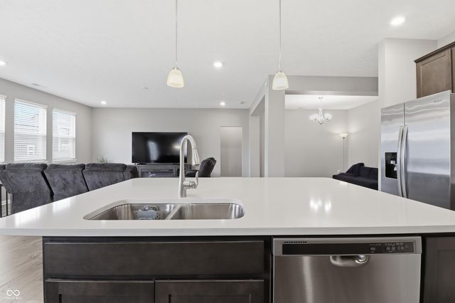 275 Carrick Glen Boulevard, Pendleton, IN 46064